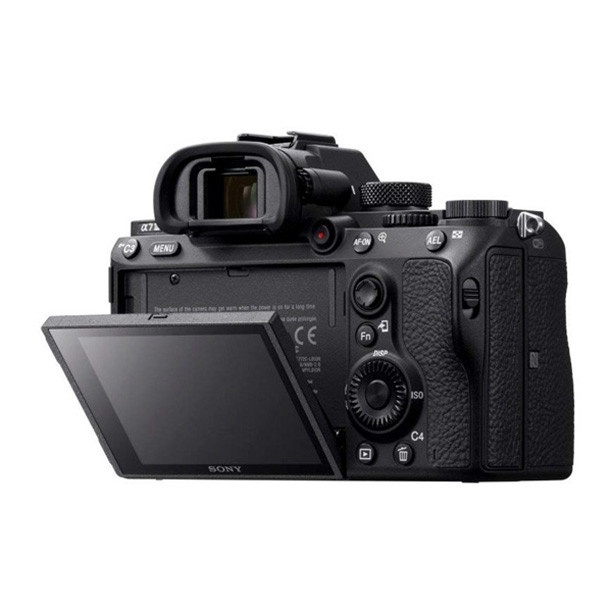 دوربین دیجیتال بدون آینه سونی مدل A7III بدون لنز